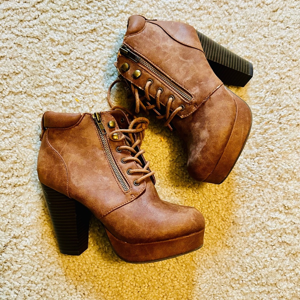 Material Girl boots, size 6